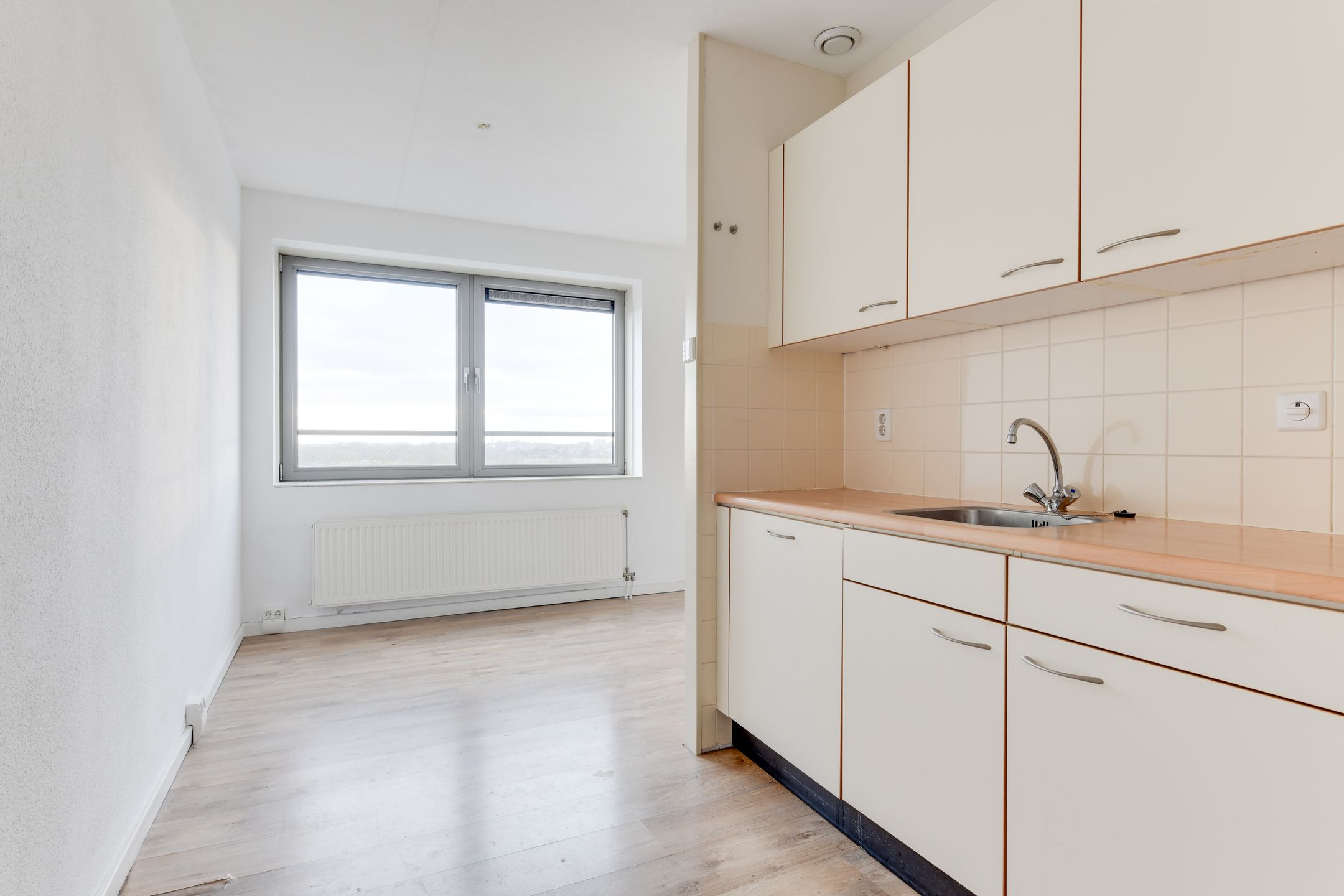 Foto 6 van Simon Carmiggeltstraat 37