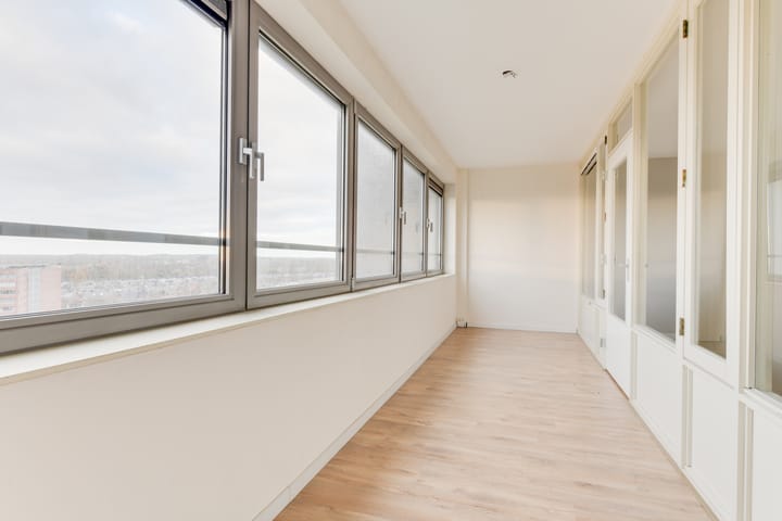 Foto 7 van Simon Carmiggeltstraat 37