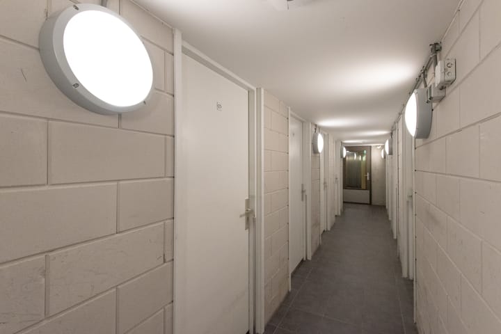 Foto 26 van Simon Carmiggeltstraat 37