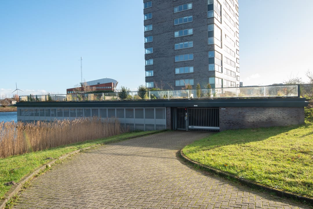 Foto 28 van Simon Carmiggeltstraat 37