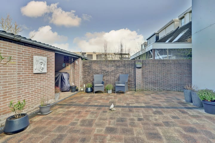 Photo 24 of Salderes 129