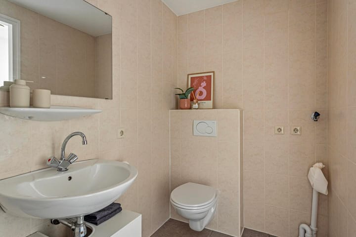 Foto 18 van Hintham 68-B