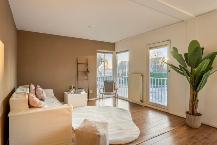 Foto 5 van Hintham 68-B