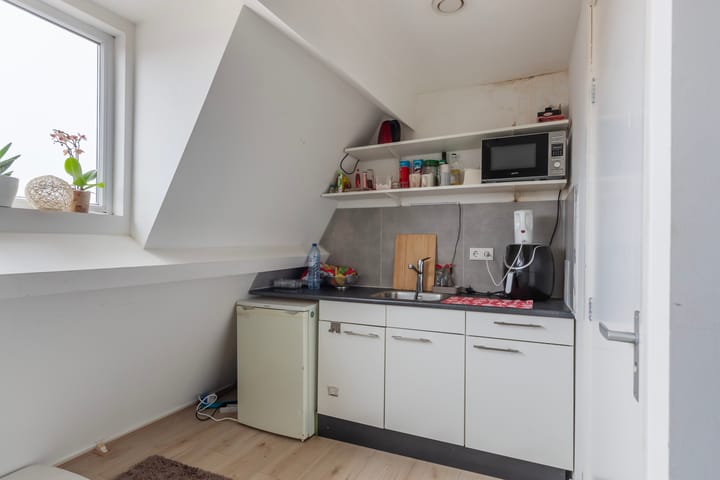 Foto 14 van Röntgenstraat 4-D