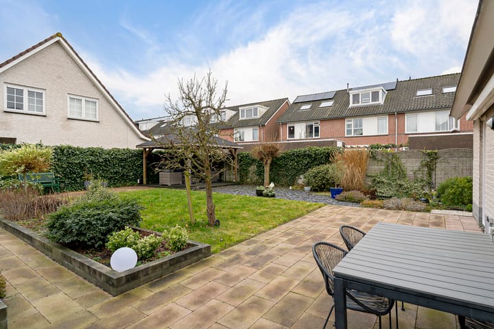 Foto 4 van Anataas 5