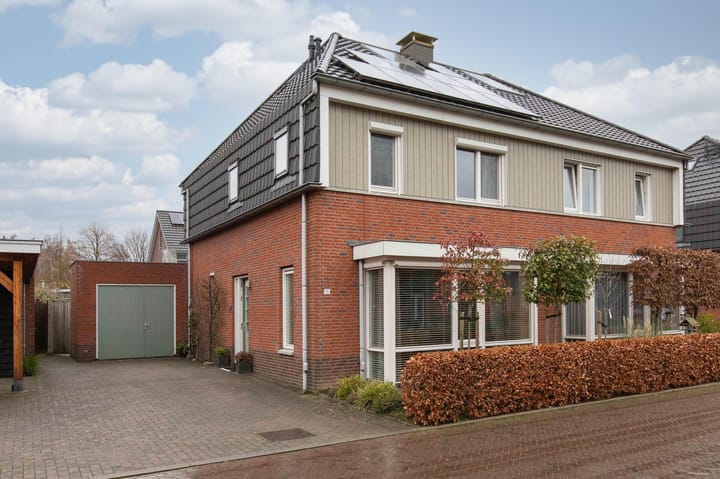 Foto 1 van Steenslag 10