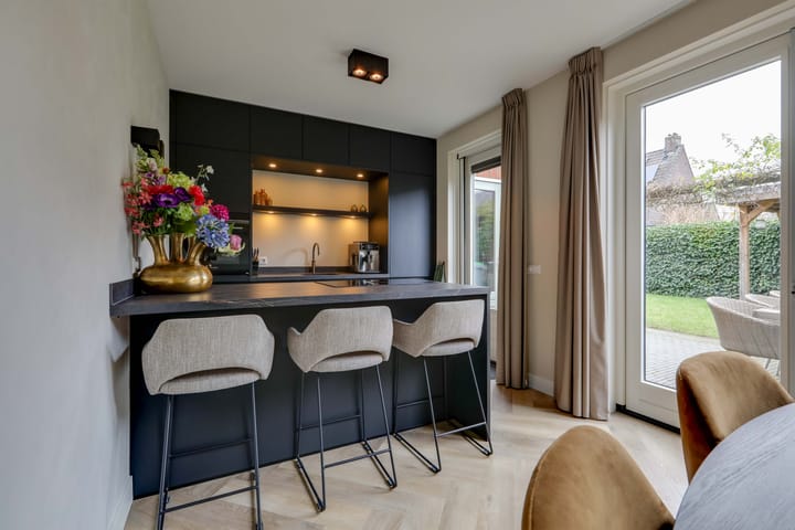 Foto 3 van Steenslag 10