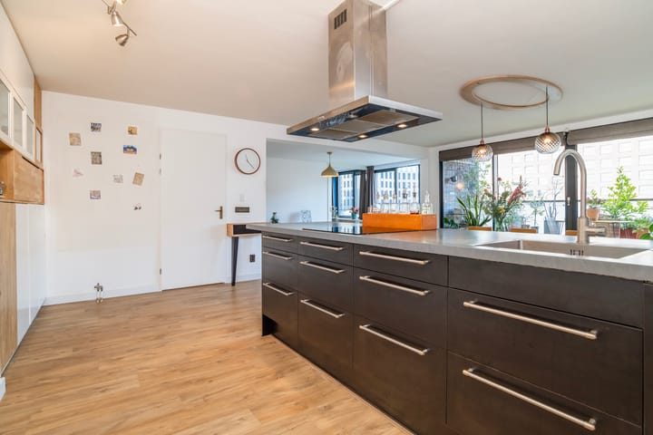 Foto 8 van Helmersstraat 195