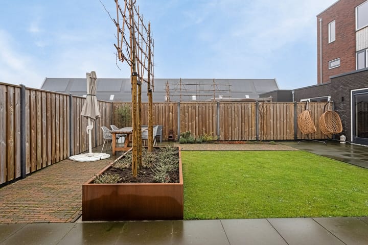 Foto 33 van Van der Lijnhage 4