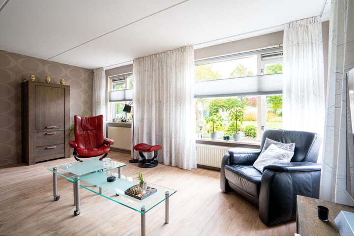 Foto 9 van Valderseweg 65