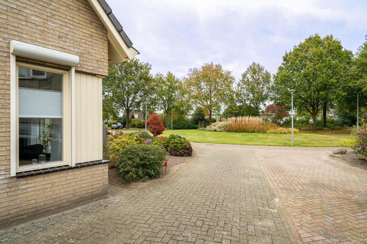 Foto 29 van Valderseweg 65