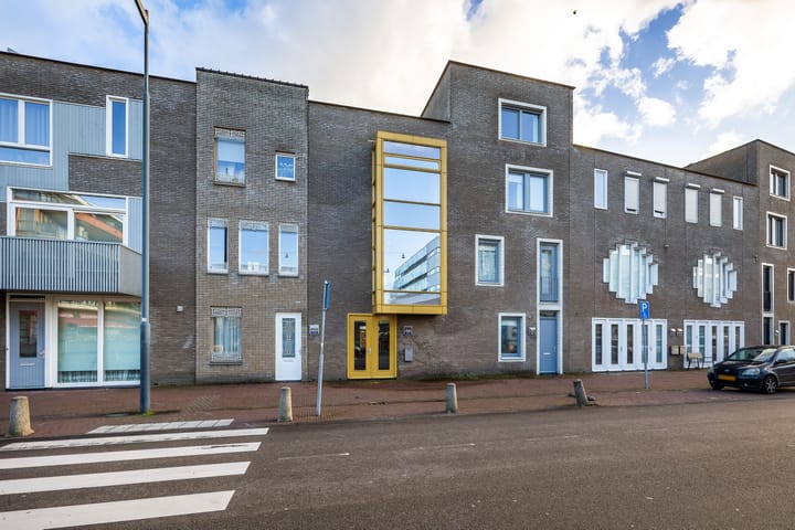 Foto 1 van Bernadottelaan 211