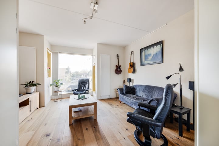 Foto 14 van Bernadottelaan 211