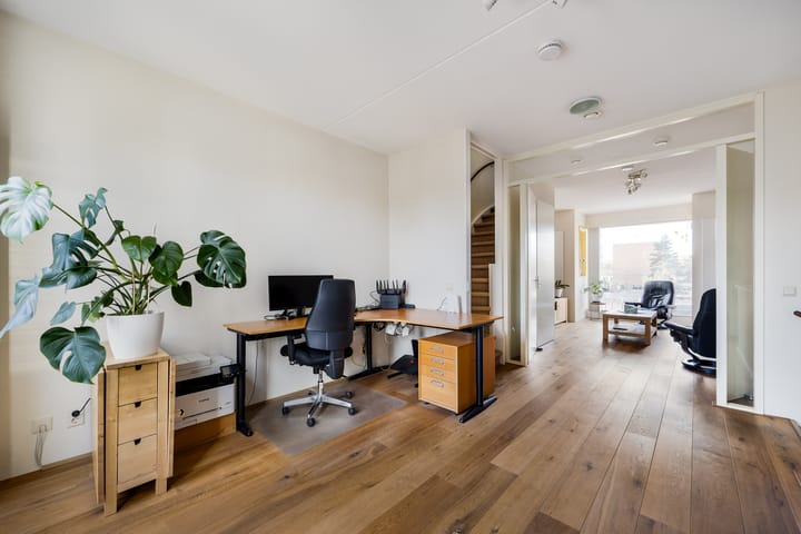 Foto 18 van Bernadottelaan 211