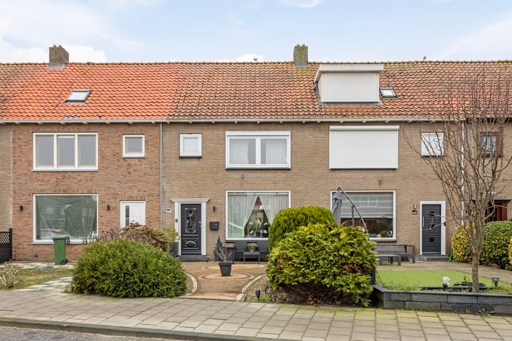 Photo 1 of Anjelierenstraat 31