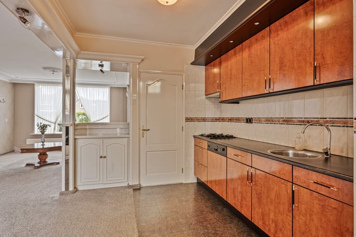 Photo 10 of Anjelierenstraat 31