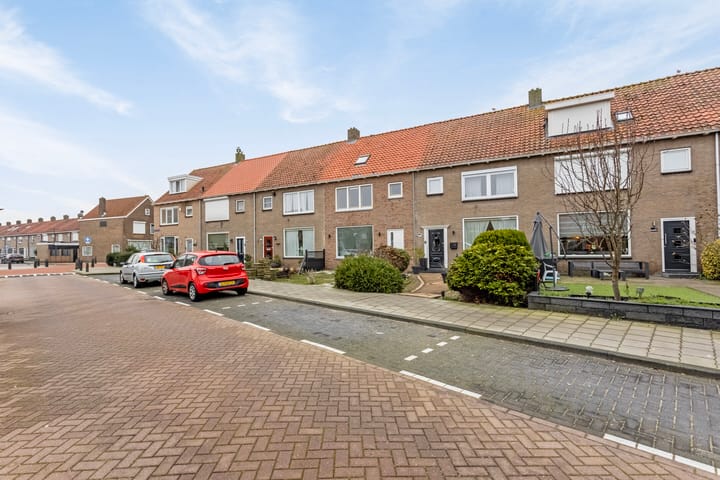 Photo 35 of Anjelierenstraat 31