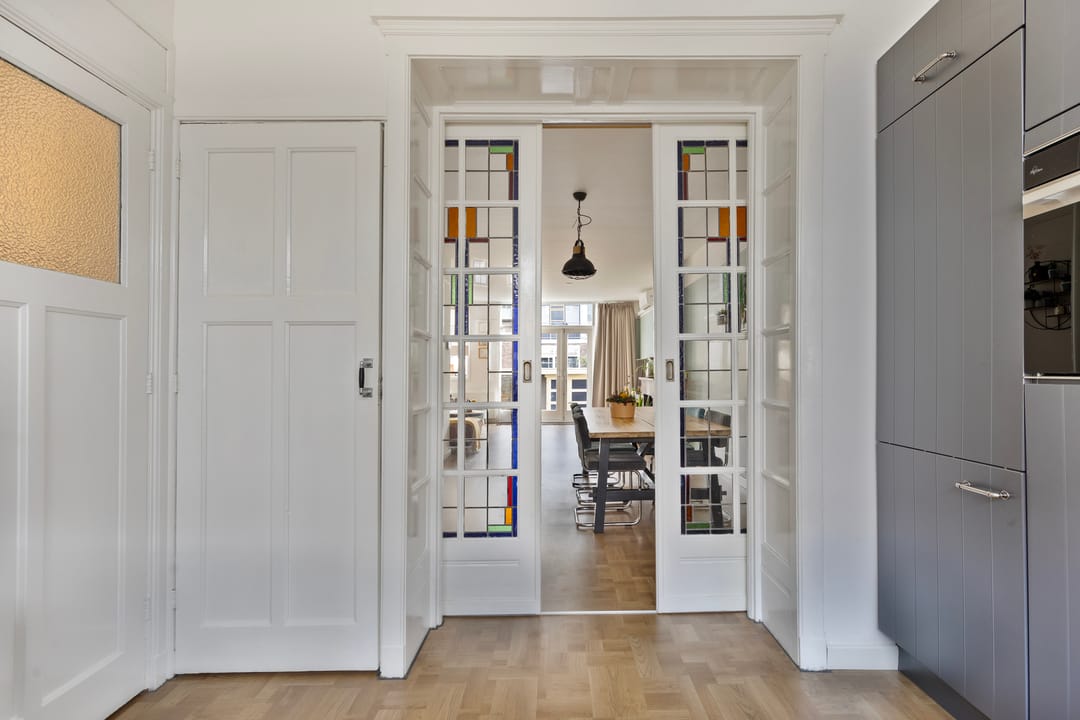 Photo 13 of Van Ostadelaan 46