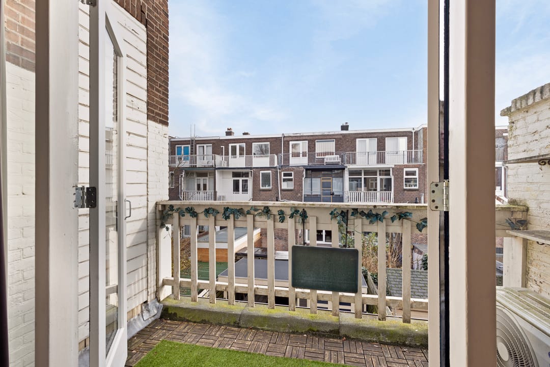 Photo 17 of Van Ostadelaan 46