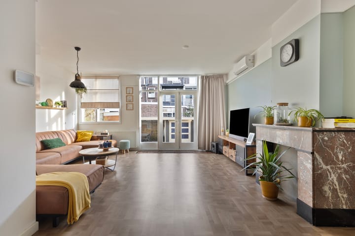 Photo 2 of Van Ostadelaan 46