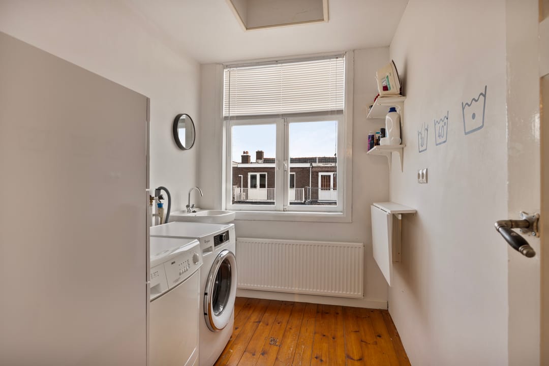 Photo 32 of Van Ostadelaan 46