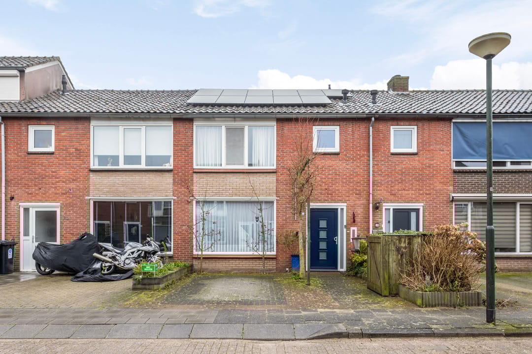 Foto 1 van Azaleastraat 18