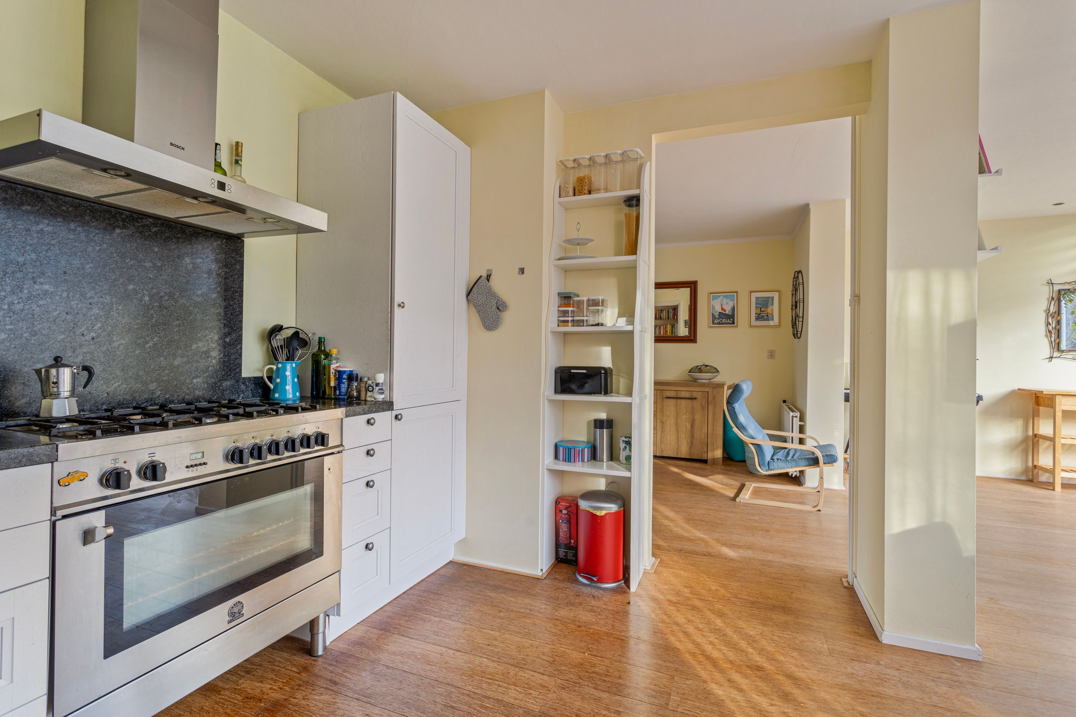 Foto 21 van Frederik Hendriklaan 58