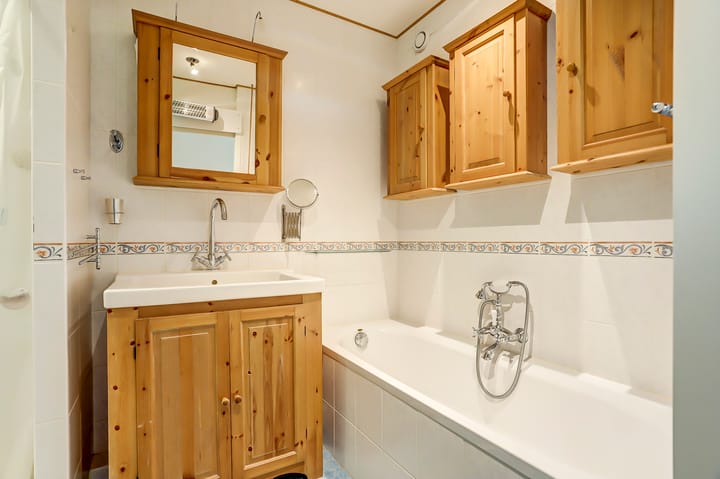 Photo 28 of Reggestraat 78