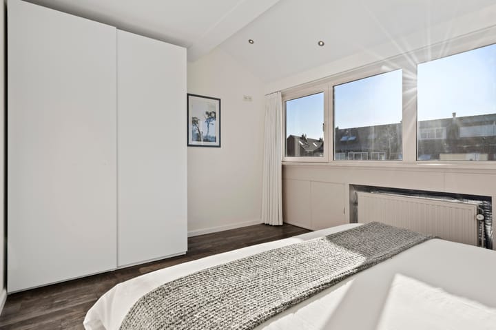 Foto 26 van Pieter de Hooghstraat 156