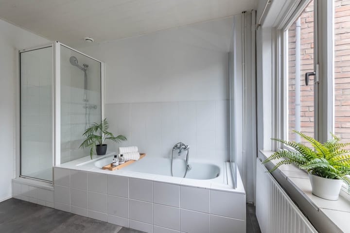 Photo 22 of Generaal Spoorlaan 14