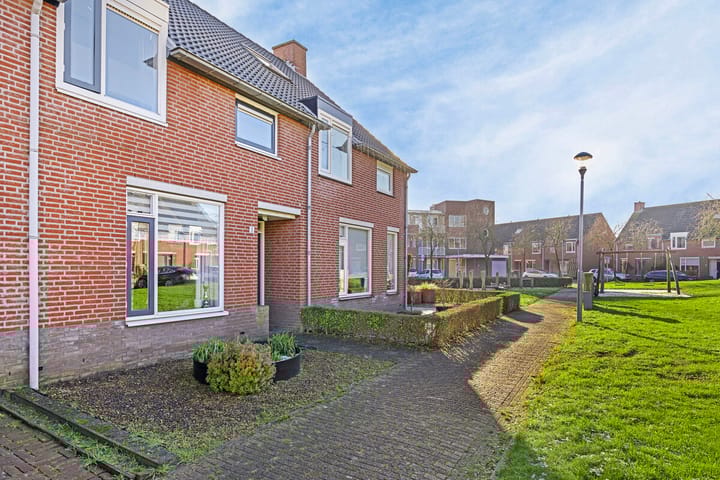 Photo 32 of Wim Richtstraat 3