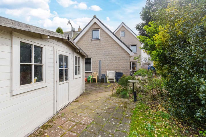 Foto 32 van J. van der Perkstraat 15