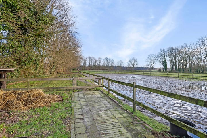 Foto 42 van Strijbeekseweg 27