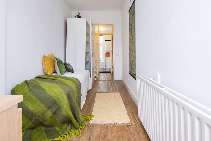 Foto 24 van Adriaan Loosjesstraat 42