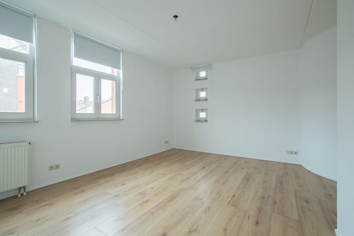 Foto 8 van Valder 23