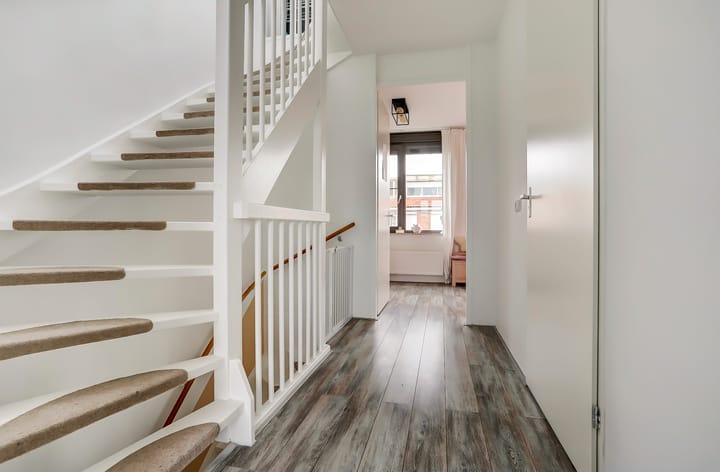 Foto 12 van Uiverplein 11