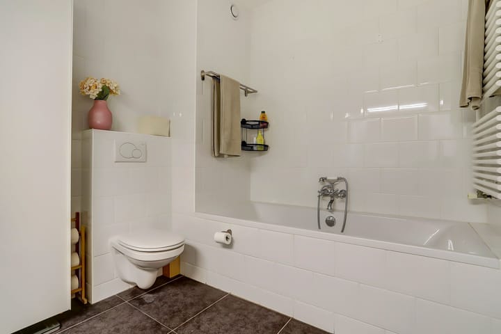 Foto 19 van Uiverplein 11