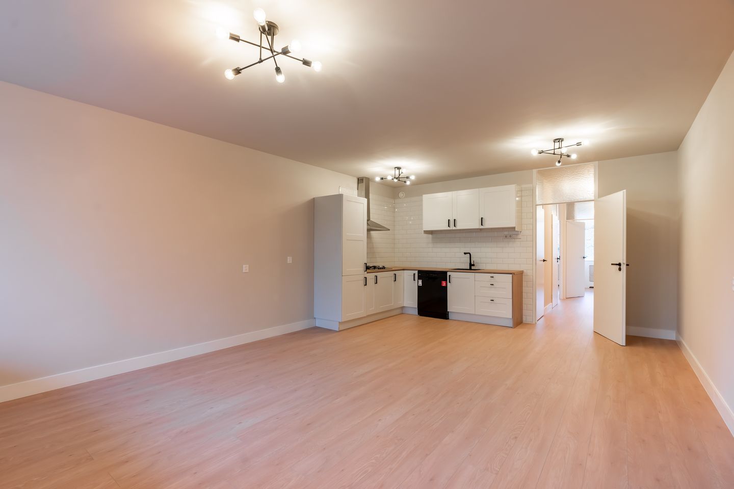 Foto 10 van Frederikstraat 301