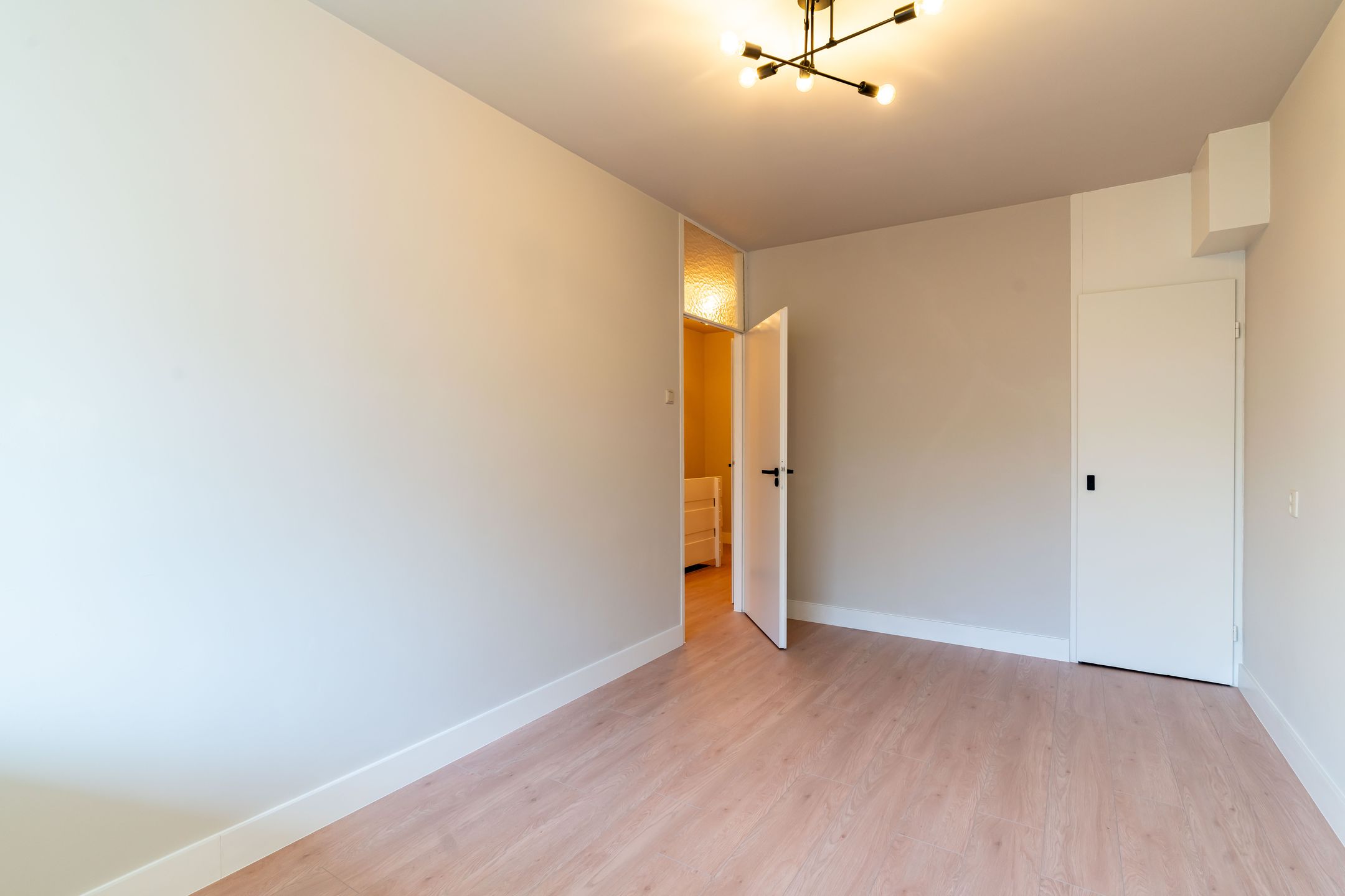 Foto 18 van Frederikstraat 301