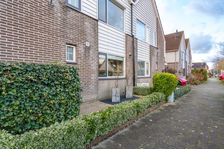 Foto 49 van Elisa van Calcarstraat 7