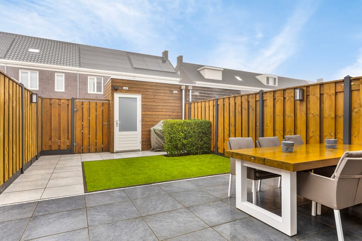 Foto 5 van Schatbewaardershof 31