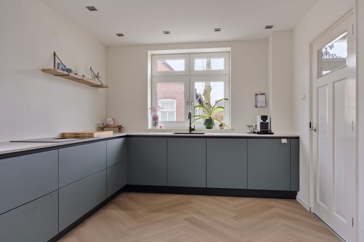 Photo 8 of Frans Halsstraat 16