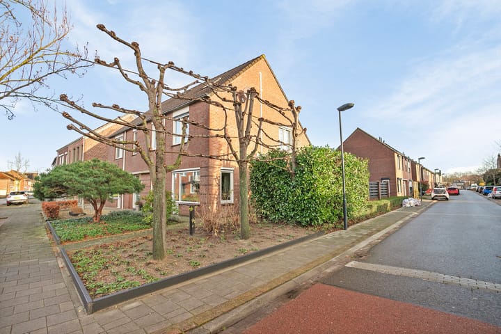 Foto 31 van Stationsstraat 37-B