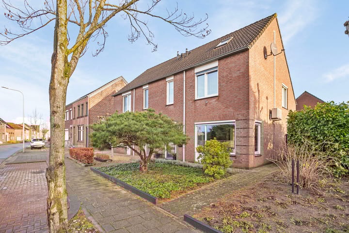 Foto 33 van Stationsstraat 37-B