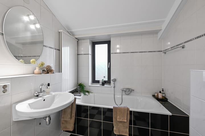 Foto 13 van Count Basielaan 16