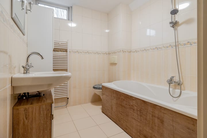 Foto 16 van Hindersteinstraat 154