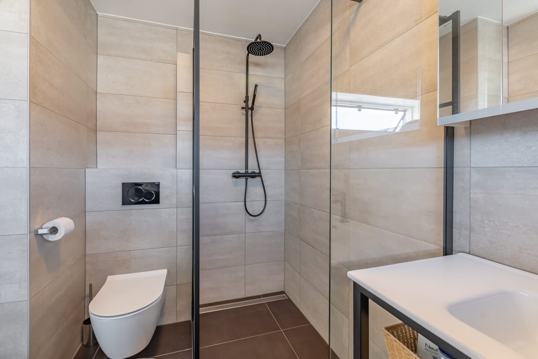 Foto 22 van Lampenistenstraat 18