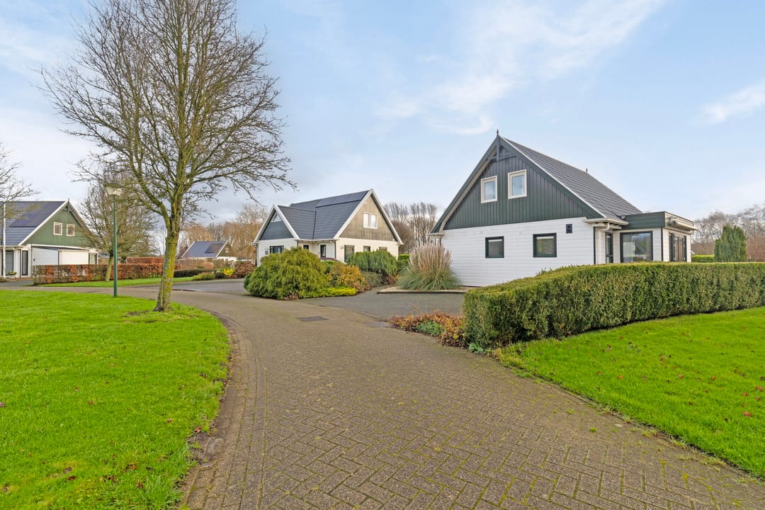 Photo 2 of Zuiderdwarsdijk 32