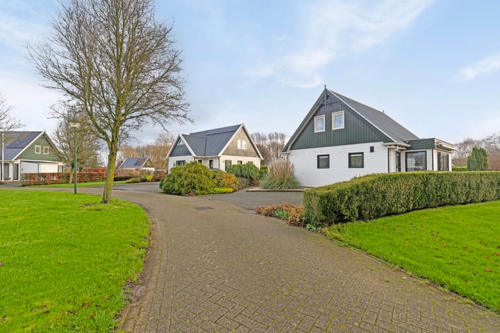 Photo 2 of Zuiderdwarsdijk 32