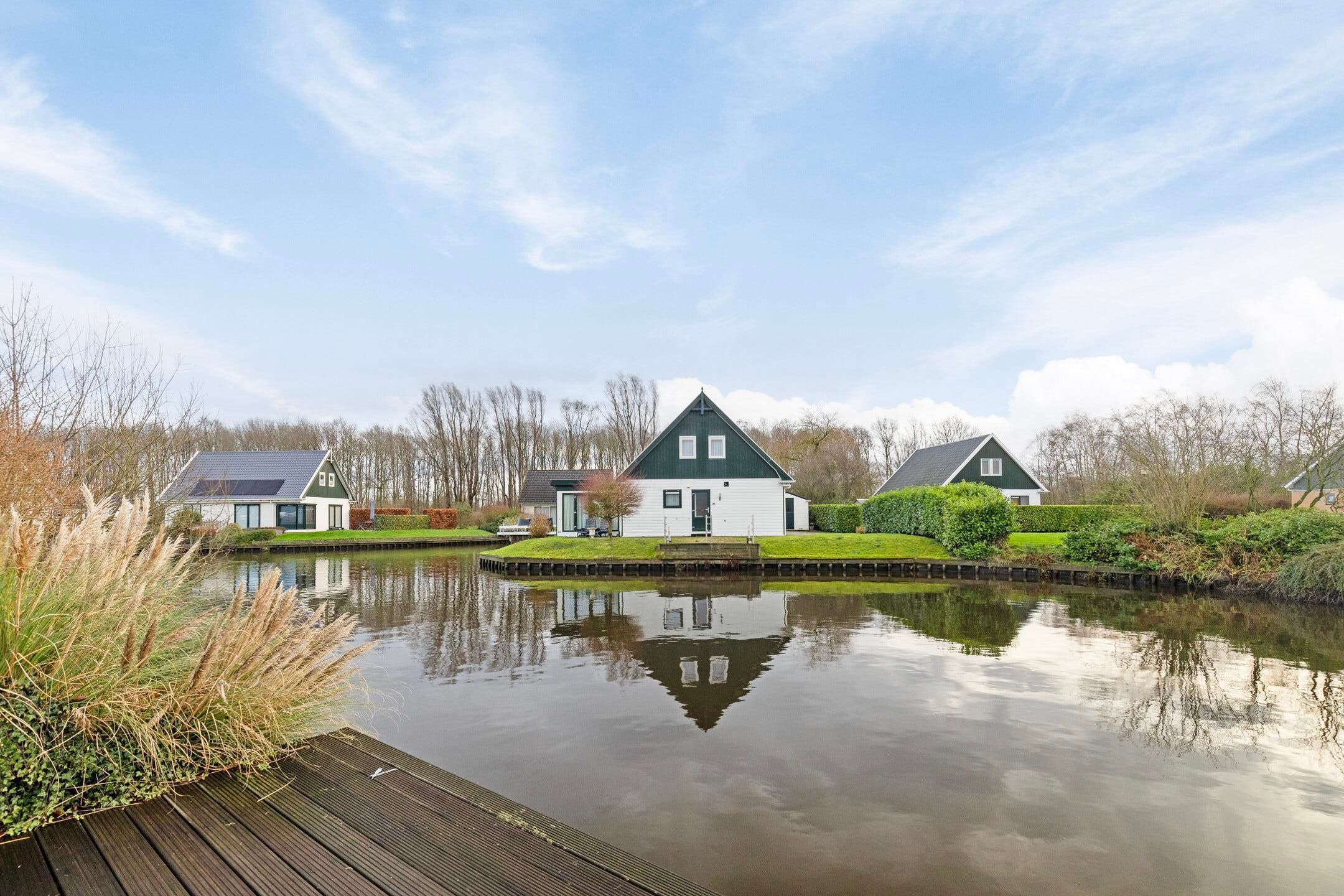 Photo 30 of Zuiderdwarsdijk 32